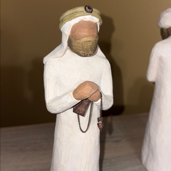 Like new Willow Tree "The Three Wisemen" nativity figurines - Picture 6 of 8